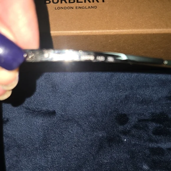 Burberry sunglasses - Picture 8 of 10
